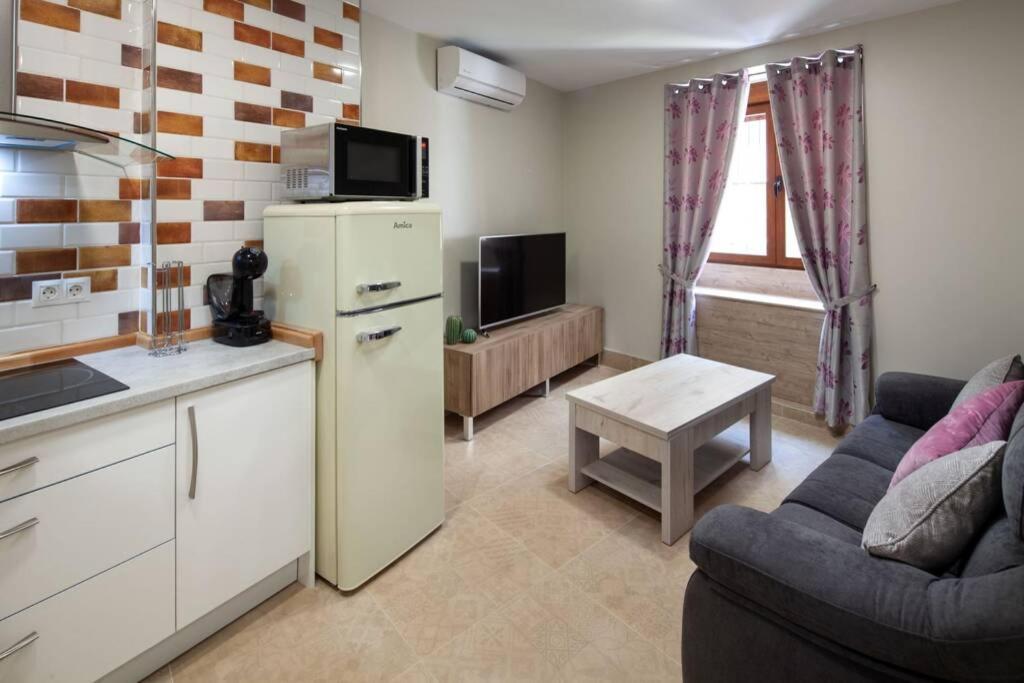 San Juan Roomalaga By Bossh! Apartments Экстерьер фото